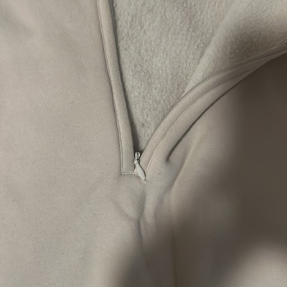 A & F half zip sweatshirt - Picture 3 of 5